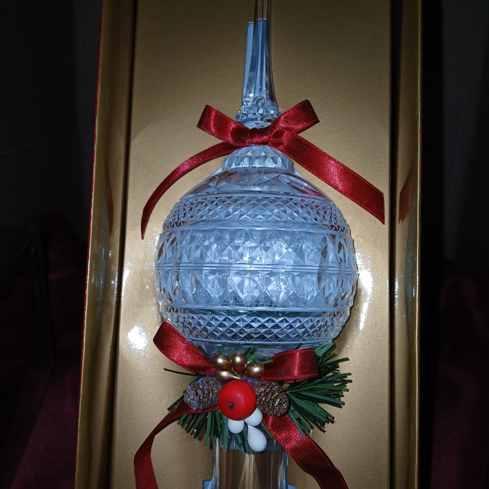 Vintage Elegant Crystal Look Holiday Tree Topper